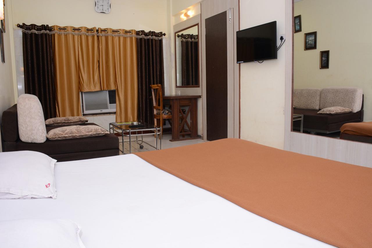 Hotel Kumar Plaza Matheran Extérieur photo