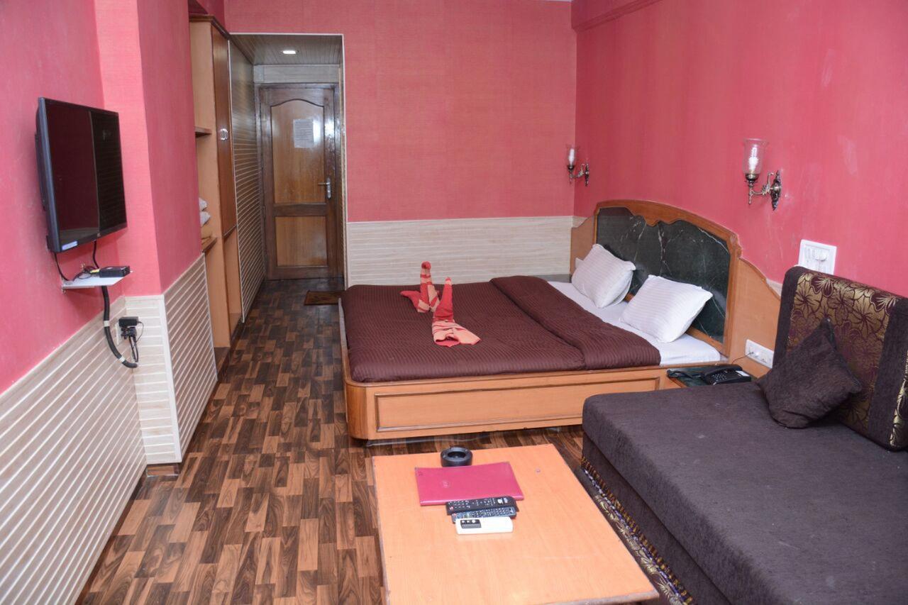 Hotel Kumar Plaza Matheran Extérieur photo